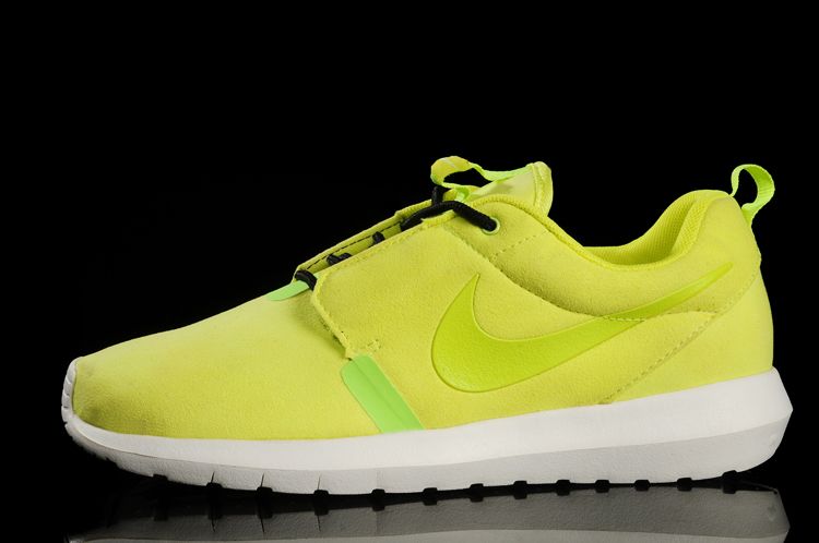 NIKE ROSHERUN NM 3M fur blanc jaune nouvelles chaussures (1)